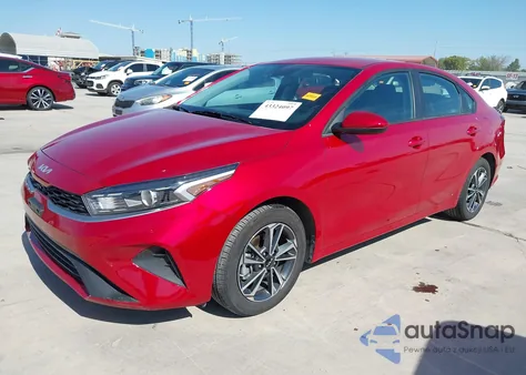 2024 Kia Forte Lxs из США, поврежденный, VIN 3KPF24AD9RE768884
